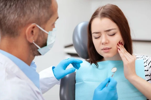 Atención Dental para Emergencias Dentales